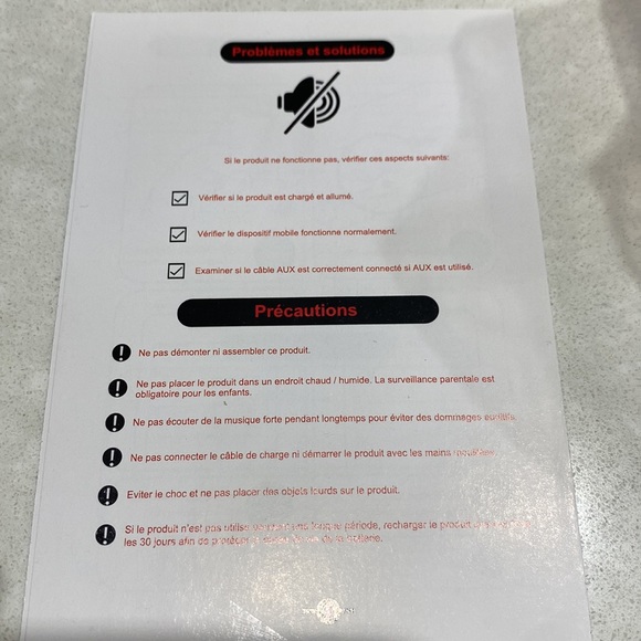 New Aritzia Bluetooth Music Speaker in Box⭐️⭐️⭐️⭐️ - Picture 9 of 15